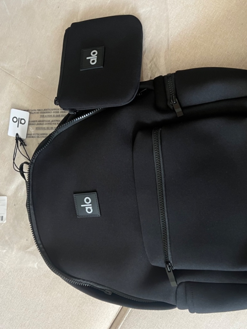 Alo Yoga Stow Backpack - Picture 2 of 3